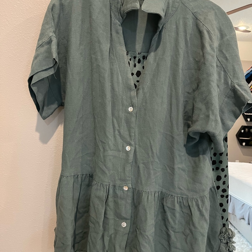 Umgee blouse green button down Small